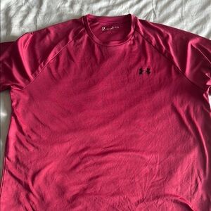 Under Armour red Short Sleeve Tee